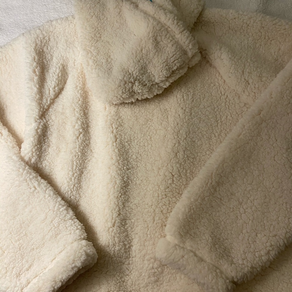 Hollister Sherpa Hoodie - Picture 8 of 12